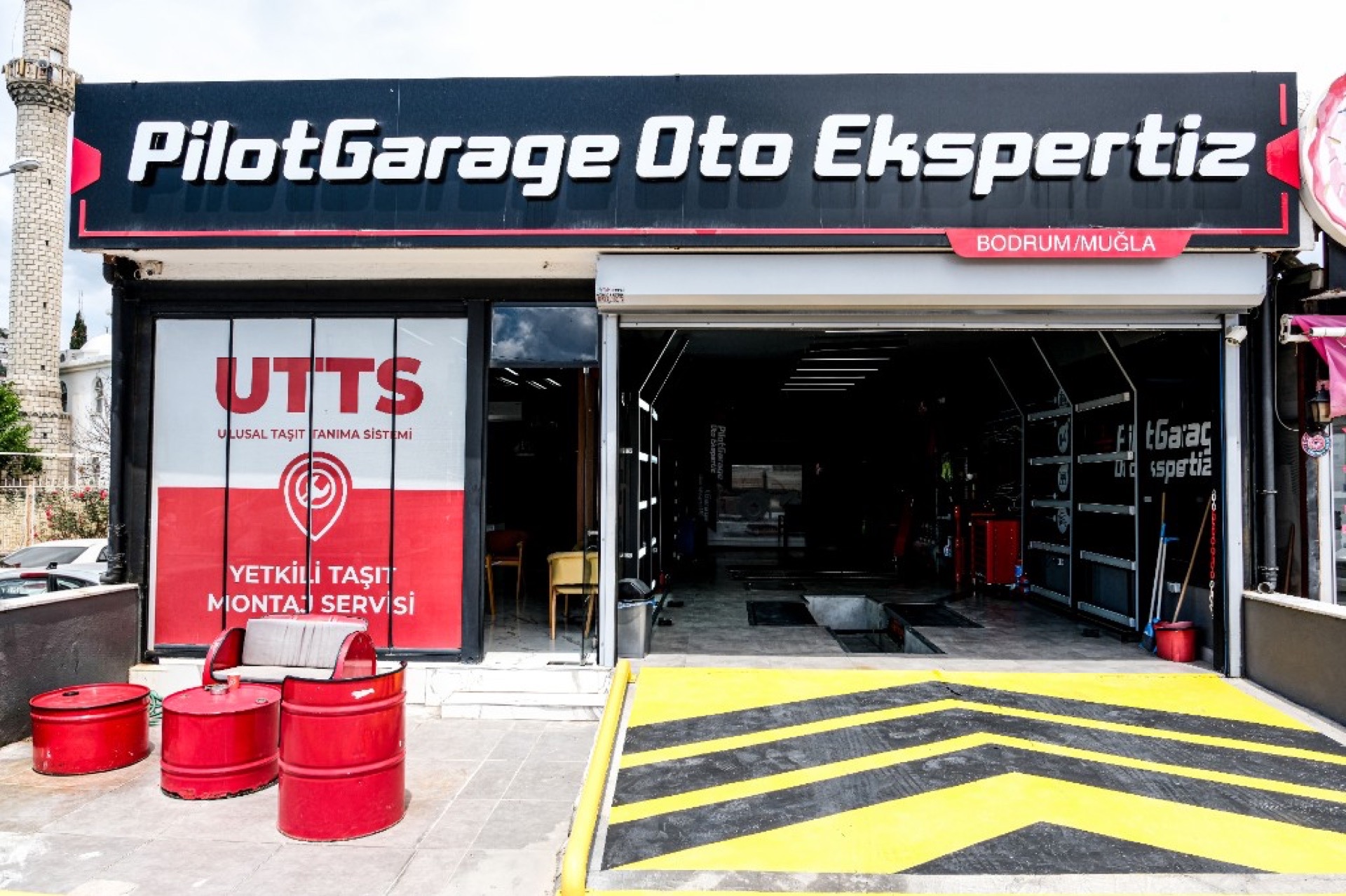 Pilot Garage Bodrum dış cephe ve giriş