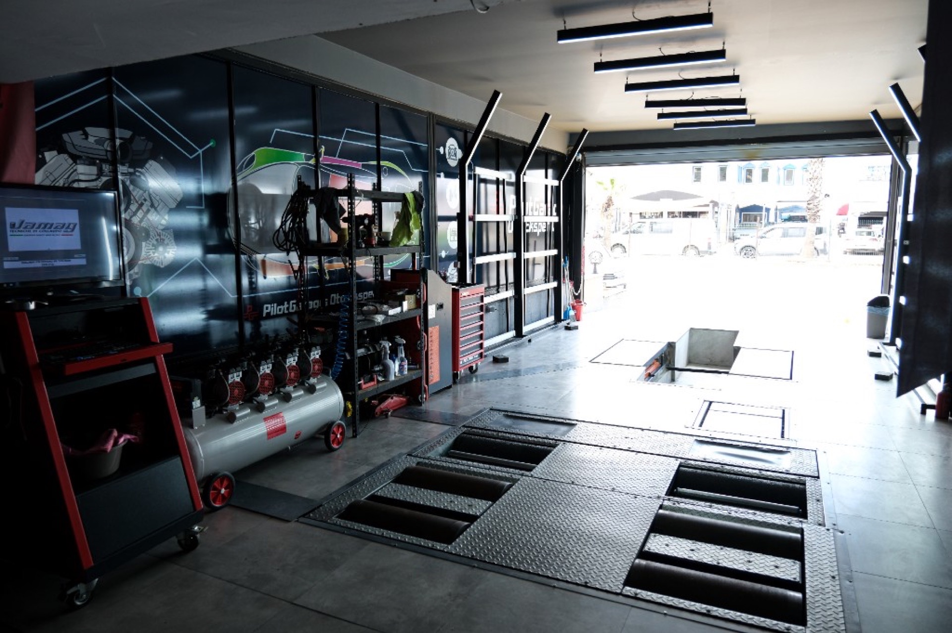 Pilot Garage Bodrum ekspertiz atölyesi ve test alanı
